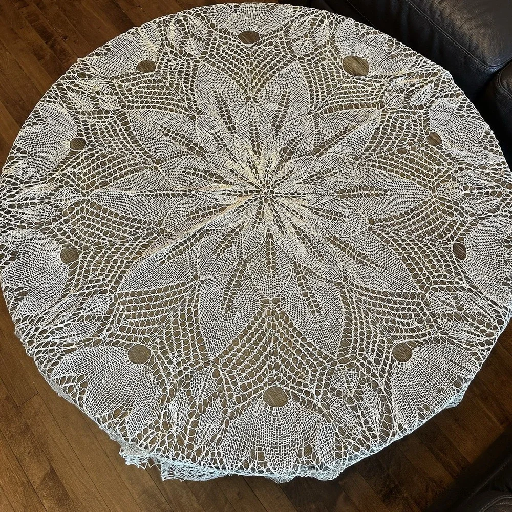 Vintage Handmade Lace Tablecloth 55